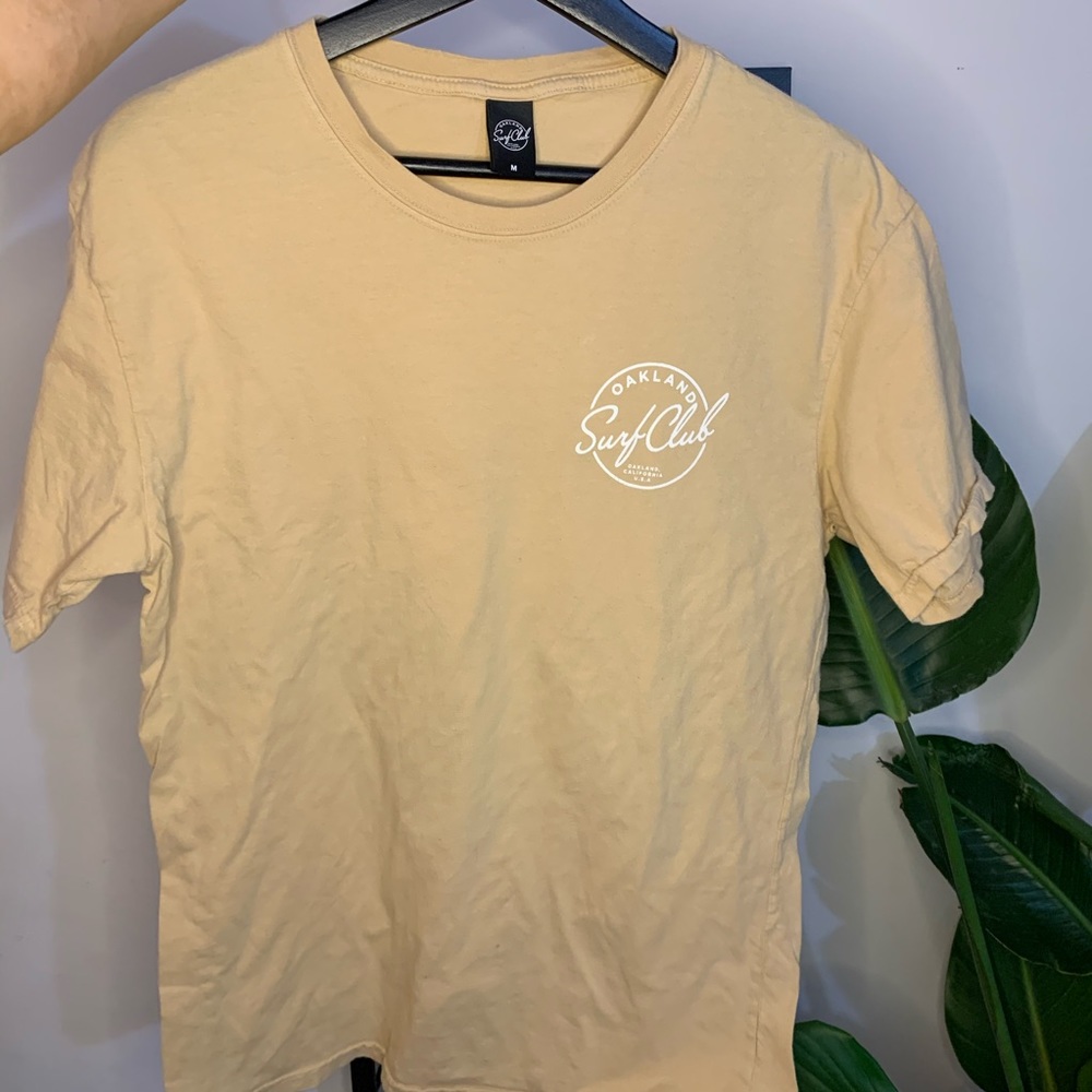 UO Oakland surf club t shirt